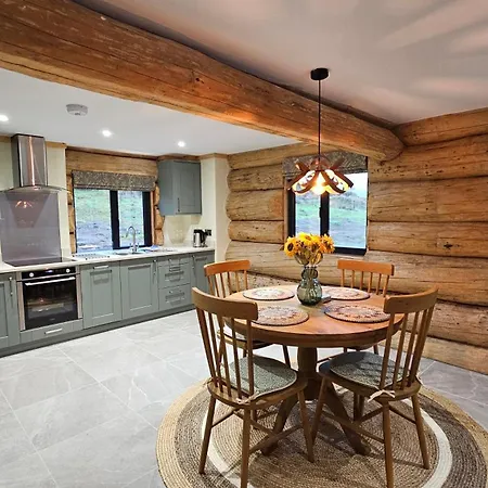 Kingfisher Holiday home *